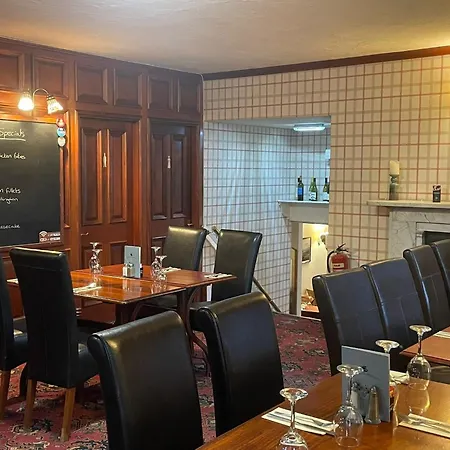 ベッド・アンド・ブレックファスト George And Dragon 3*